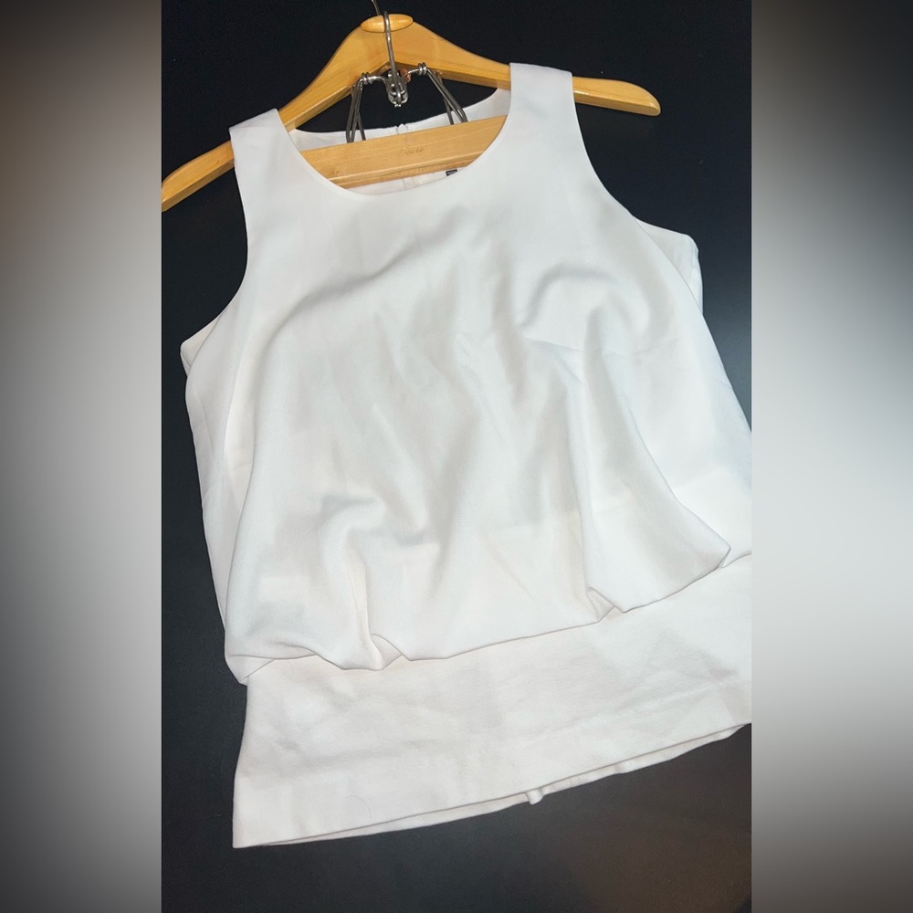 Cabi Indulgence Solid White Sleeveless Top Size Small EUC